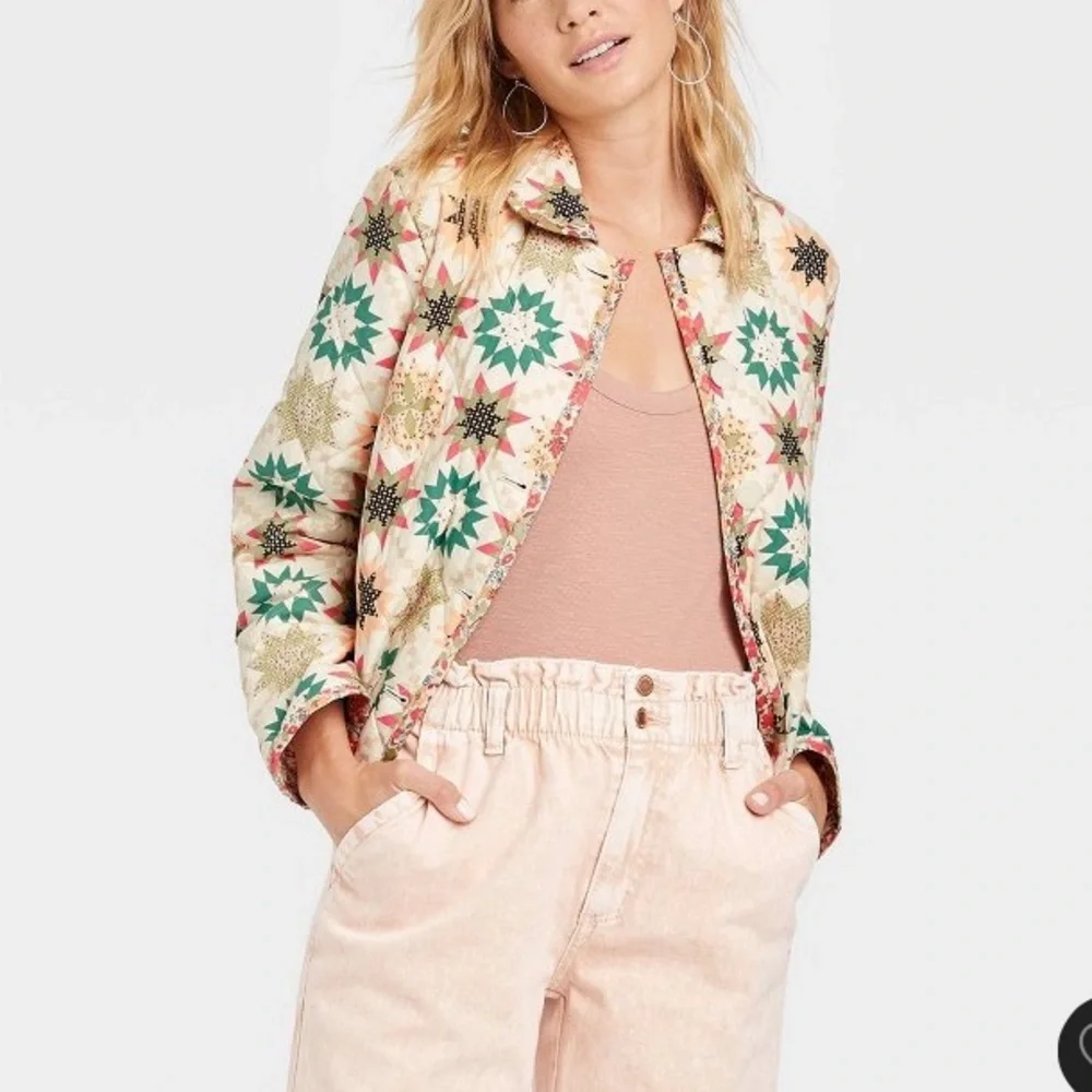 (L)- Universal Thread Women's Quilted Button-Front Jacket - Cream Star